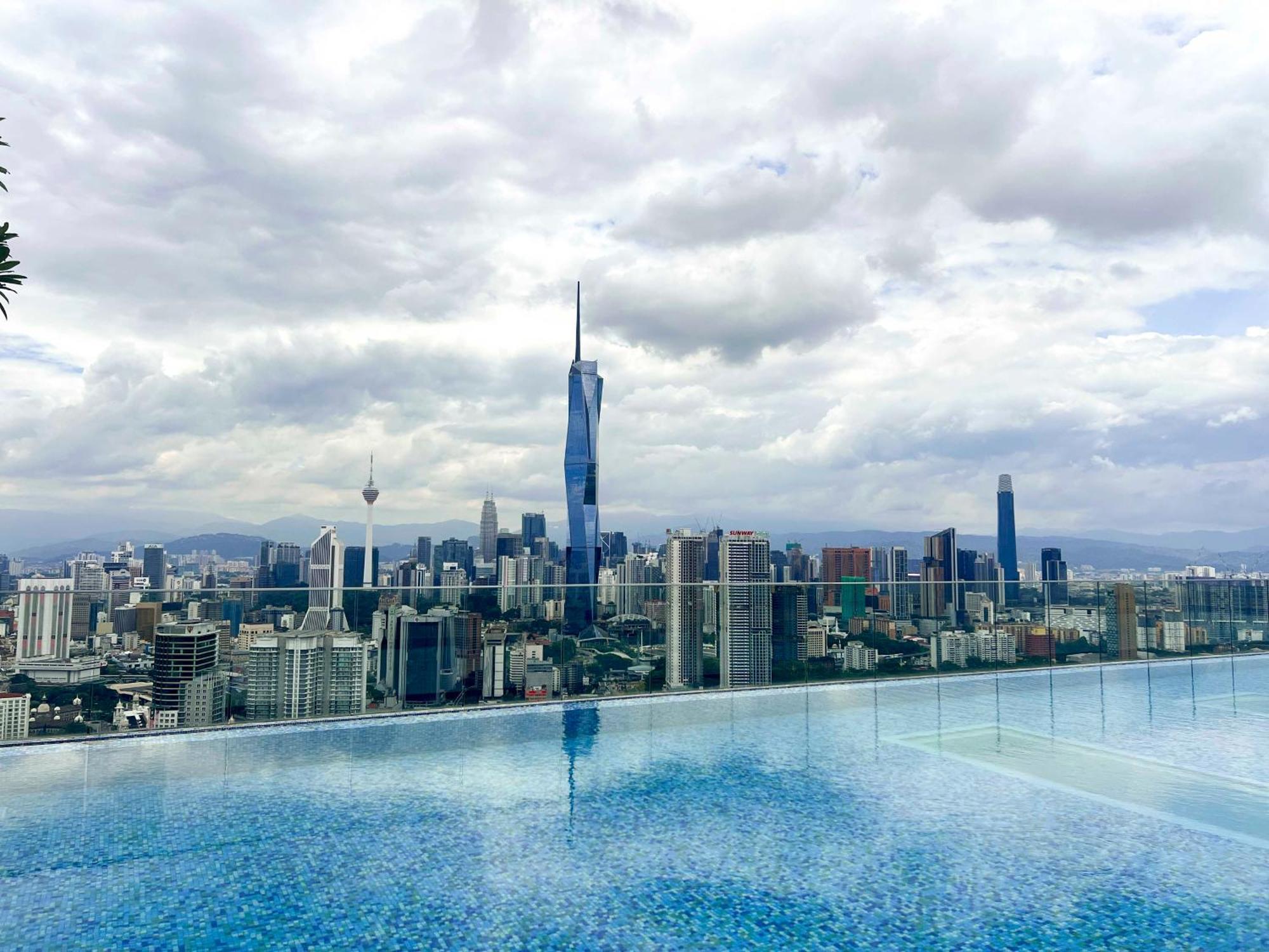 Sky Pool Suites Kl Sentral - Riveria City Kuala Lumpur Eksteriør bilde