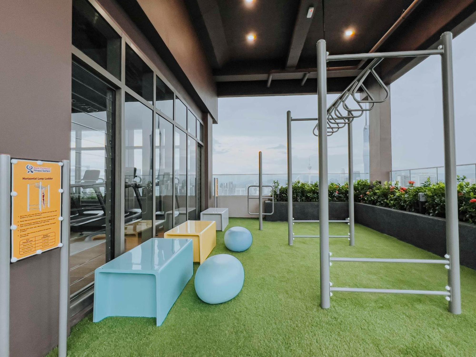Sky Pool Suites Kl Sentral - Riveria City Kuala Lumpur Eksteriør bilde