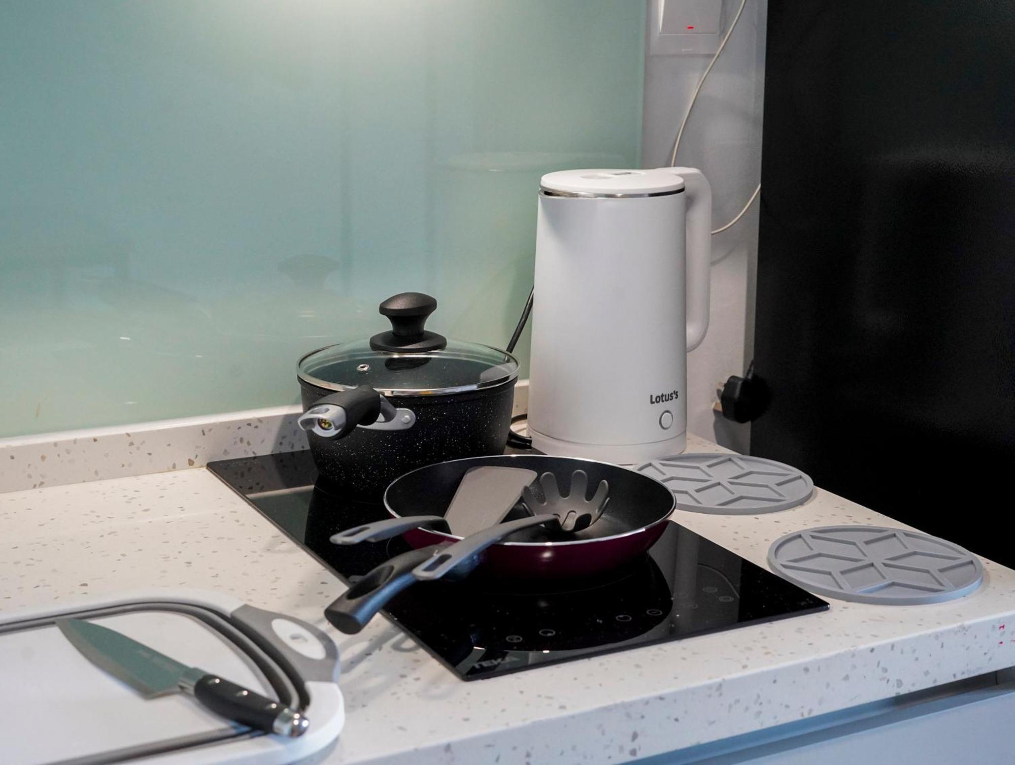 Sky Pool Suites Kl Sentral - Riveria City Kuala Lumpur Eksteriør bilde
